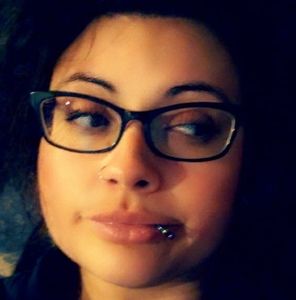 Meet your Posher, Iris